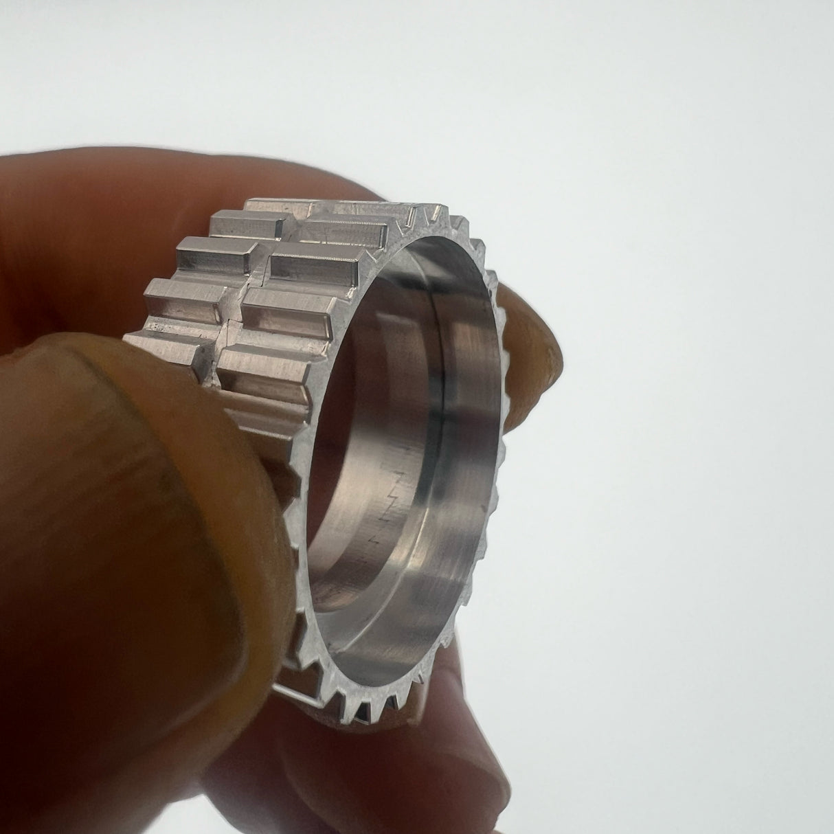 파스포츠 하이퍼-X, 하이퍼 카본 스포크 및 신형 UFO 디스크 휠 초경량 라쳇