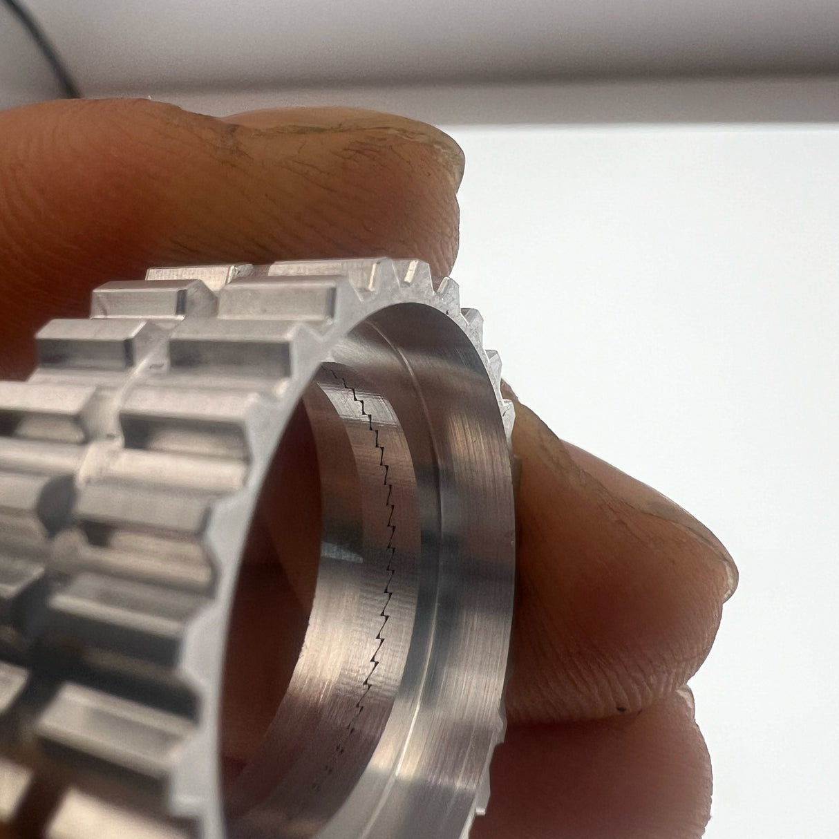 파스포츠 하이퍼-X, 하이퍼 카본 스포크 및 신형 UFO 디스크 휠 초경량 라쳇